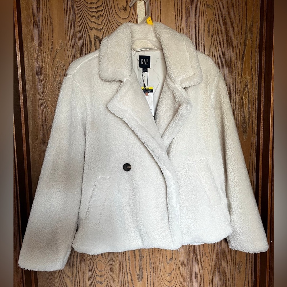 NWT-Gap Sherpa jacket-Womens Medium